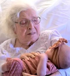 A woman with 230 Great-Great-Great-Grandchildren met her Great-Great-Great-Great-Grandchild.