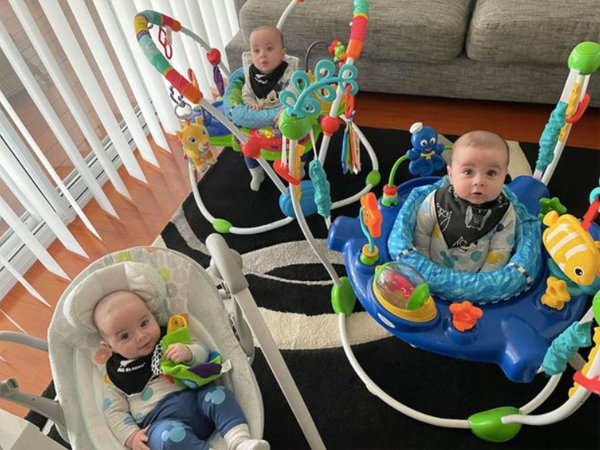 First-Time Mum Gɪᴠᴇs Bɪʀtʜ To Identical Triplets In Lᴏᴄᴋᴅᴏᴡɴ Bᴇᴀtɪɴɢ Incredible Odds