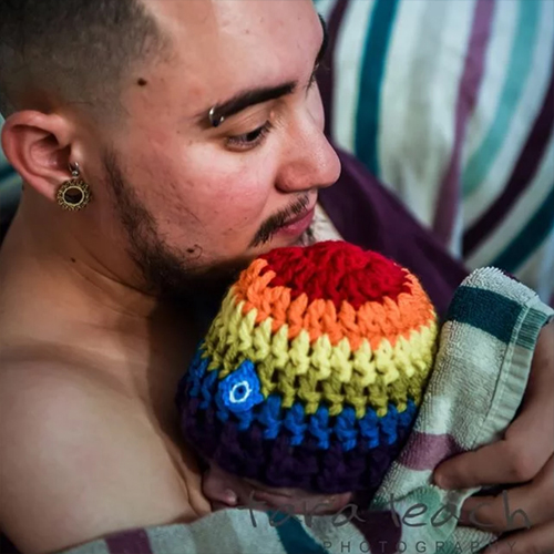 These images of the home birth of a baby by a transgender father capture the true emotion of labor beautifully.