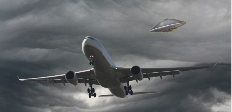 They release recordings of an airplane and UFO encounter in Arizona, but no one has yet been able to explain it